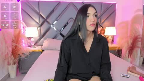 Snapshot of madisonherrera chatting on May 22, 4:56 pm Maddi online show from May 22, 4:56 pm