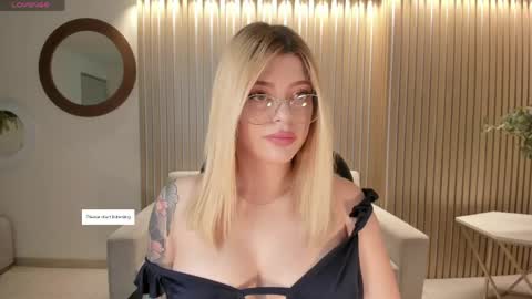 Madison Kane online show from April 24, 11:23 am