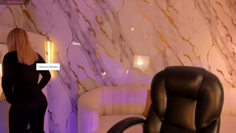 Snapshot of madisonkane chatting on June 6, 11:04 am Madison Kane online show from June 6, 11:04 am