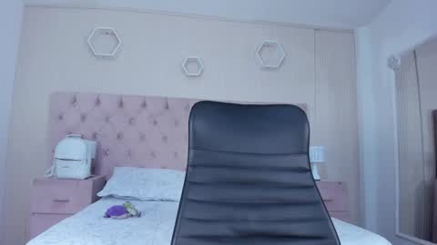 madison online show from November 10, 12:48 pm