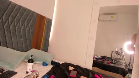 Madisson online show from January 26, 6:16 pm