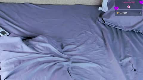 Snapshot of madissonlee__ chatting on May 11, 10:29 pm madissonlee__ online show from May 11, 10:29 pm