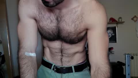 Snapshot of madmax20x chatting on November 6, 12:17 pm madmax20x online show from November 6, 12:17 pm