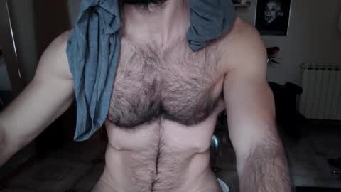 Snapshot of madmax20x chatting on December 5, 12:47 pm madmax20x online show from December 5, 12:47 pm