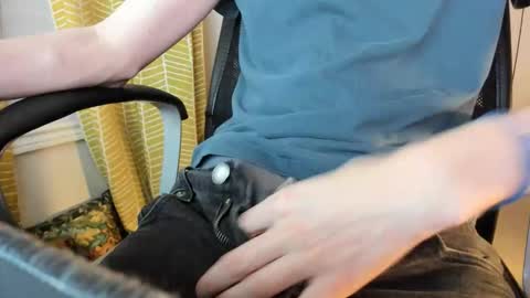 madmonkeyman10 online show from March 19, 5:00 am