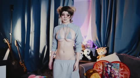 Alice online show from February 28, 8:10 pm