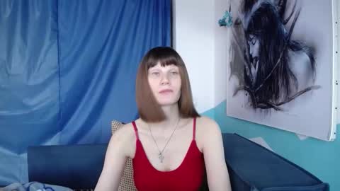 Elizabeth online show from March 18, 2:04 am