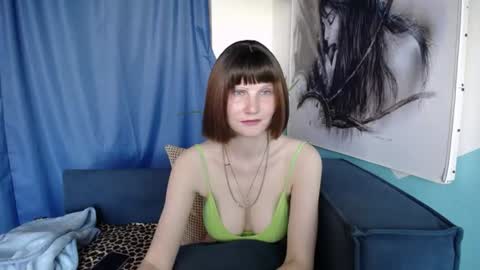 Elizabeth online show from June 29, 1:34 am