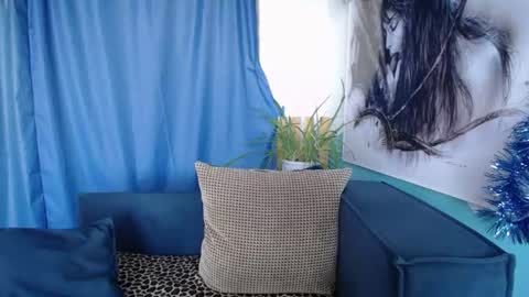 Elizabeth online show from July 29, 1:37 am