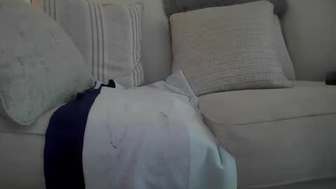 Snapshot of madryan77 chatting on April 24, 6:54 pm madryan77 online show from April 24, 6:54 pm