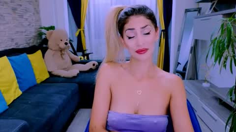 Madye Roberts online show from September 14, 8:52 pm