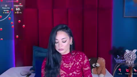 Snapshot of madyluxx chatting on May 5, 6:27 pm MadyLuxx online show from May 5, 6:27 pm