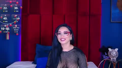 Snapshot of madyluxx chatting on May 13, 6:49 pm MadyLuxx online show from May 13, 6:49 pm