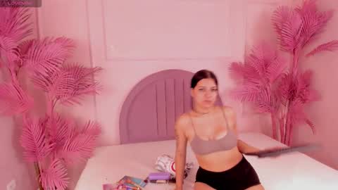 madyscarlett online show from October 12, 12:04 pm