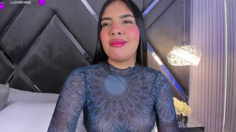 Snapshot of madysonn_ chatting on June 6, 10:36 pm Maddy online show from June 6, 10:36 pm