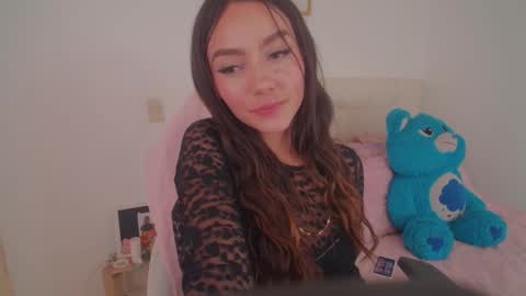 madysson__js_ online show from February 19, 8:20 pm