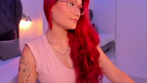 Snapshot of mae_lyra chatting on July 27, 4:58 pm Mae Lyra online show from July 27, 4:58 pm