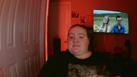 maeluxe online show from July 13, 5:10 am