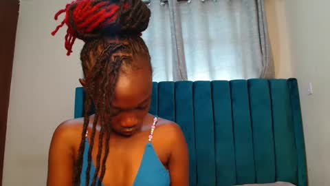 Maeve online show from January 5, 12:53 pm