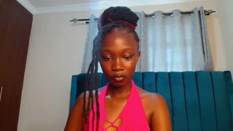 Maeve online show from January 7, 11:05 am