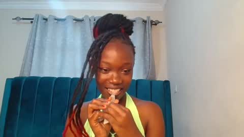 Maeve online show from January 8, 7:03 am