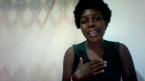 Snapshot of maevre_ chatting on February 7, 10:19 am maevre_ online show from February 7, 10:19 am