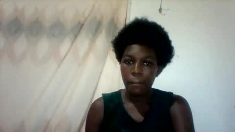 Snapshot of maevre_ chatting on February 20, 11:11 am maevre_ online show from February 20, 11:11 am