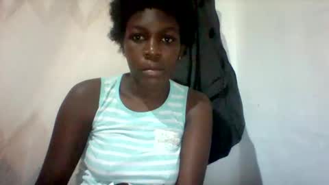 Snapshot of maevre_ chatting on February 22, 7:56 pm maevre_ online show from February 22, 7:56 pm