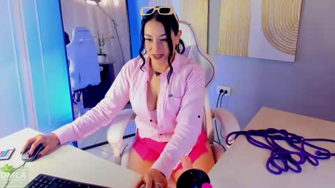 Maria Fernanda online show from November 18, 9:08 pm