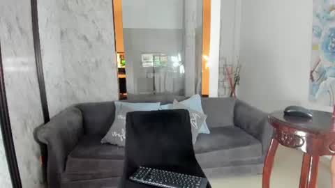 mafearias23 online show from June 17, 2:07 pm