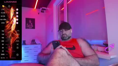 Snapshot of magabear chatting on July 12, 9:06 pm Magabear online show from July 12, 9:06 pm