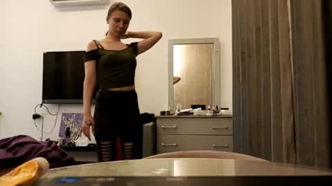 Snapshot of magaretunion chatting on November 28, 6:54 pm Margaret online show from November 28, 6:54 pm