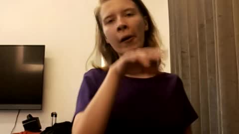 Snapshot of magaretunion chatting on November 29, 6:33 pm Margaret online show from November 29, 6:33 pm