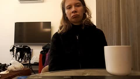 Snapshot of magaretunion chatting on December 15, 4:33 pm Margaret online show from December 15, 4:33 pm