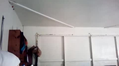 Snapshot of magdalena_805 chatting on January 22, 12:27 am magdalena_805 online show from January 22, 12:27 am