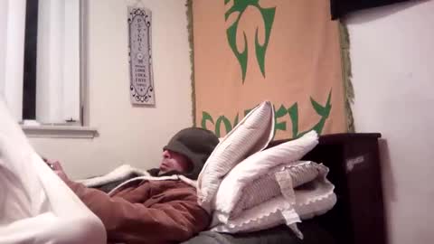 Snapshot of magdalena_805 chatting on February 8, 9:56 am magdalena_805 online show from February 8, 9:56 am