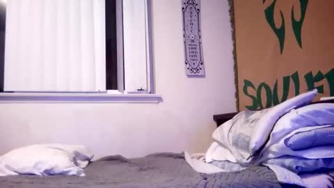 Snapshot of magdalena_805 chatting on February 24, 6:16 am magdalena_805 online show from February 24, 6:16 am