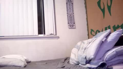 Snapshot of magdalena_805 chatting on February 26, 3:21 am magdalena_805 online show from February 26, 3:21 am