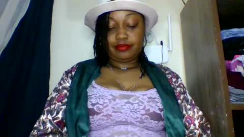 Snapshot of magdalinemus chatting on June 28, 8:26 pm magdalinemus online show from June 28, 8:26 pm