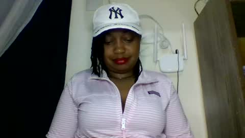 Snapshot of magdalinemus chatting on July 4, 9:43 pm magdalinemus online show from July 4, 9:43 pm