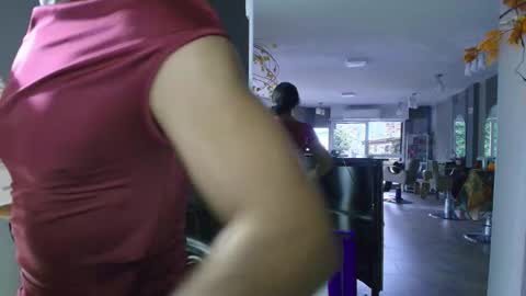 Snapshot of maggie_fit chatting on November 3, 10:21 pm maggie_fit online show from November 3, 10:21 pm