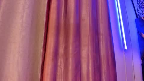 Maggie online show from September 19, 12:28 pm