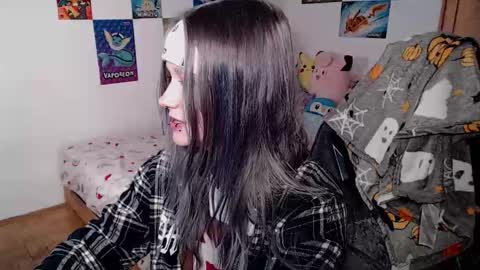 Magdalene Swaggy online show from December 3, 7:45 pm