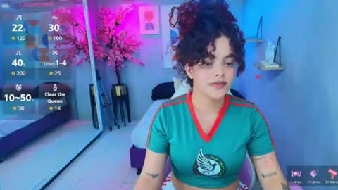 Maggy online show from June 17, 3:20 am
