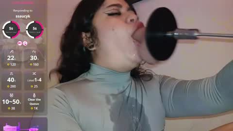 Snapshot of magic_alicee_ chatting on May 23, 4:18 am Alice online show from May 23, 4:18 am