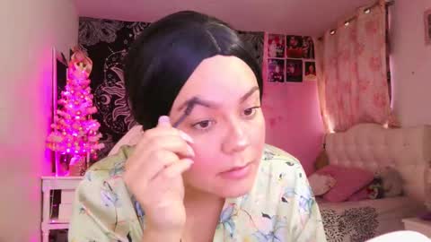 Snapshot of magic_clairewitch chatting on December 31, 10:12 pm Claire online show from December 31, 10:12 pm