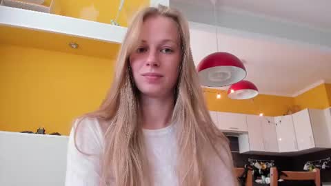 Alice  online show from July 3, 12:44 pm
