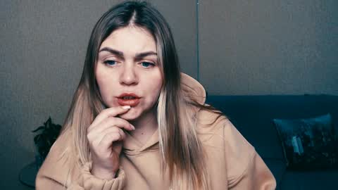 magic_katarina_ online show from January 23, 11:37 am