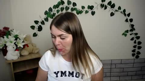 magic_katarina_ online show from September 18, 6:59 am