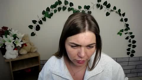 magic_katarina_ online show from October 7, 6:54 am